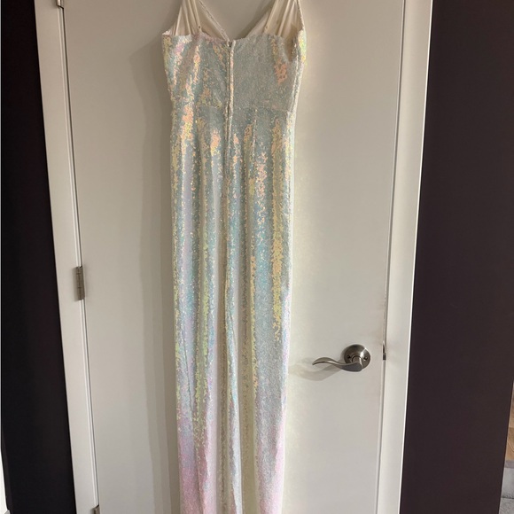 Emerald Sundae Iridescent Sequin Dress - Picture 2 of 5